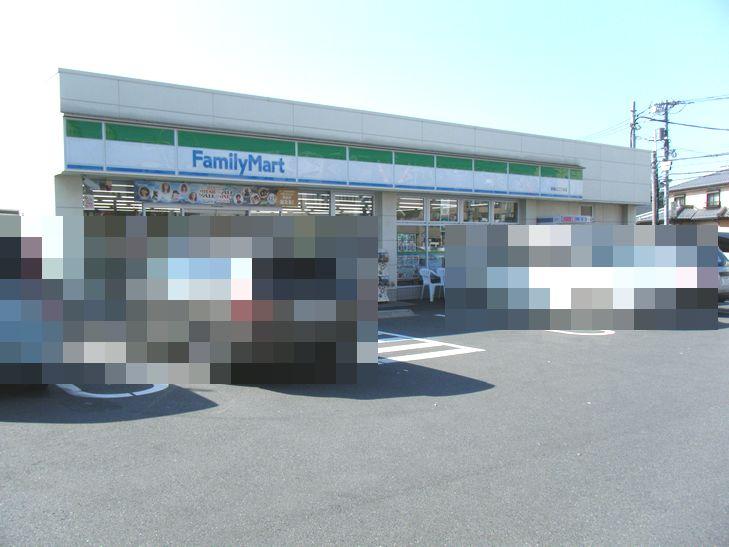 Convenience store. FamilyMart