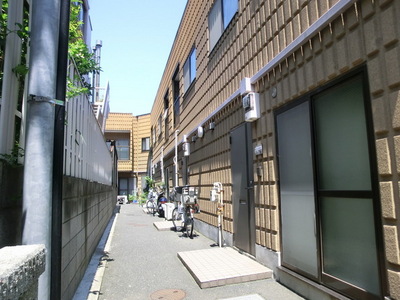 Other common areas. Put the bicycle. 