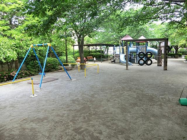 park. 180m until Kuwagawa park