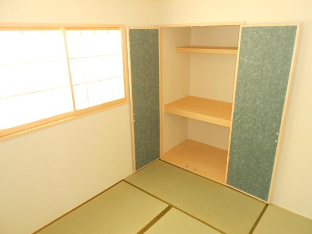 Other introspection. Japanese-style calm