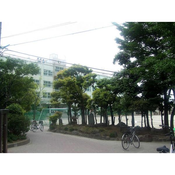 Junior high school. 485m to Edogawa Ward Kasai second junior high school (junior high school)
