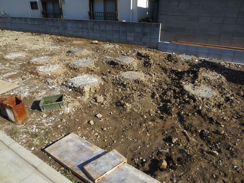 Local appearance photo. F Building Columnar improvement Ground survey → is safe because it is the improvement work. Local (11 May 2013) Shooting