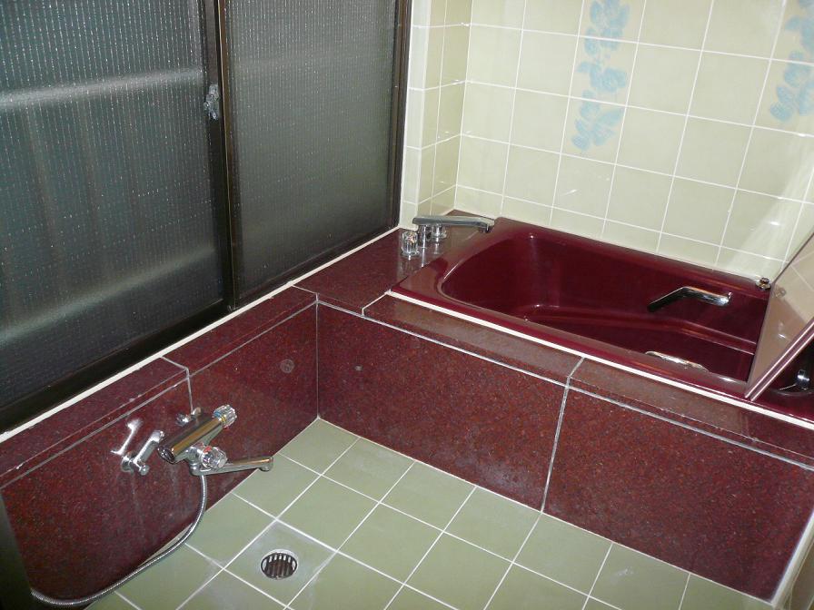 Bath. It is with a sauna!