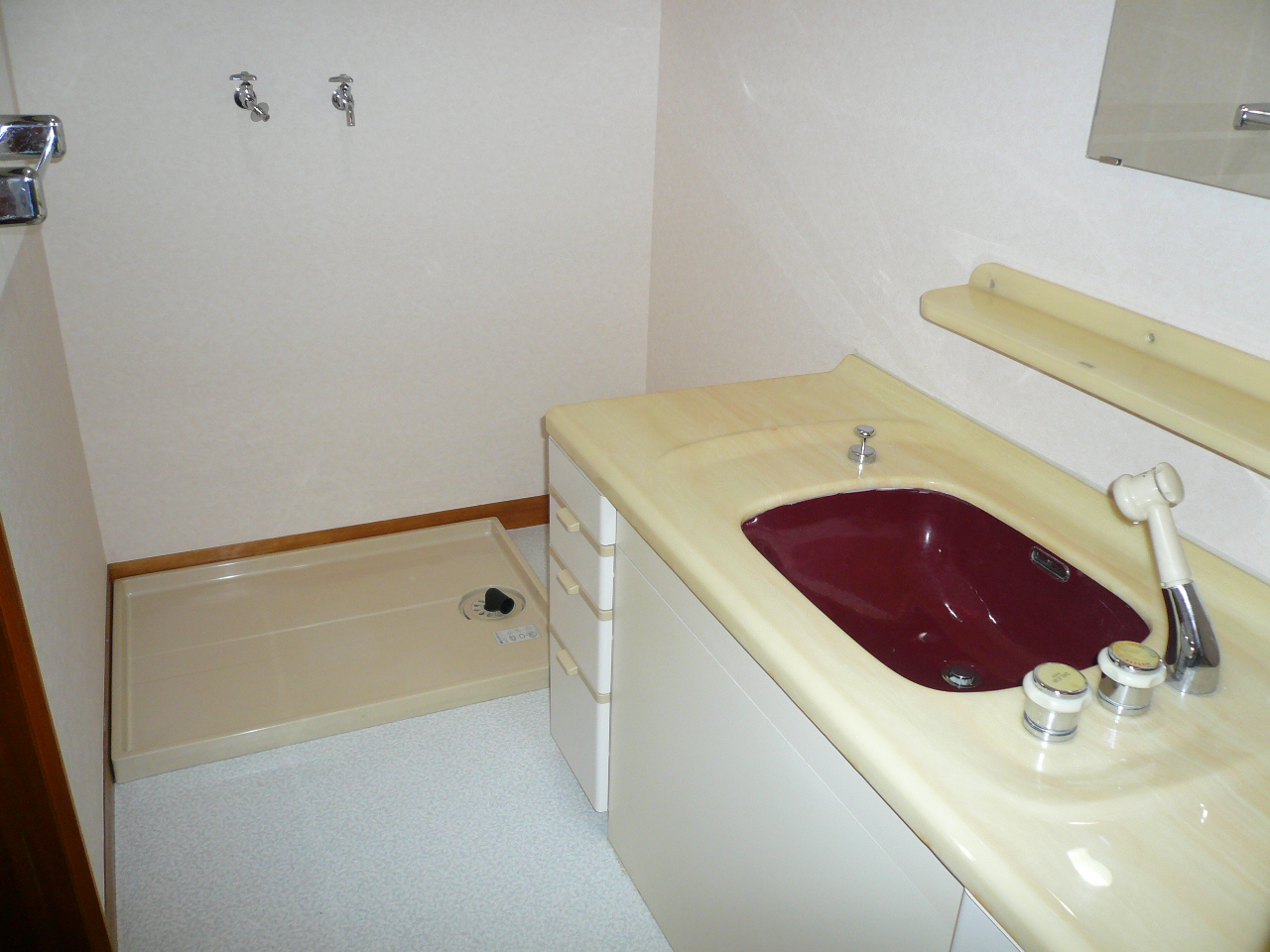 Washroom. Indoor Laundry Storage