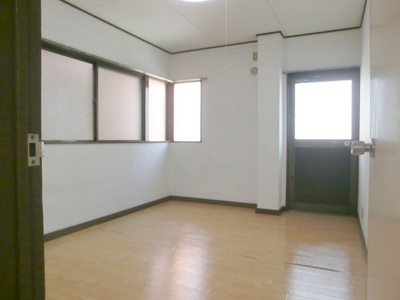 Living and room. It is a popular flooring.