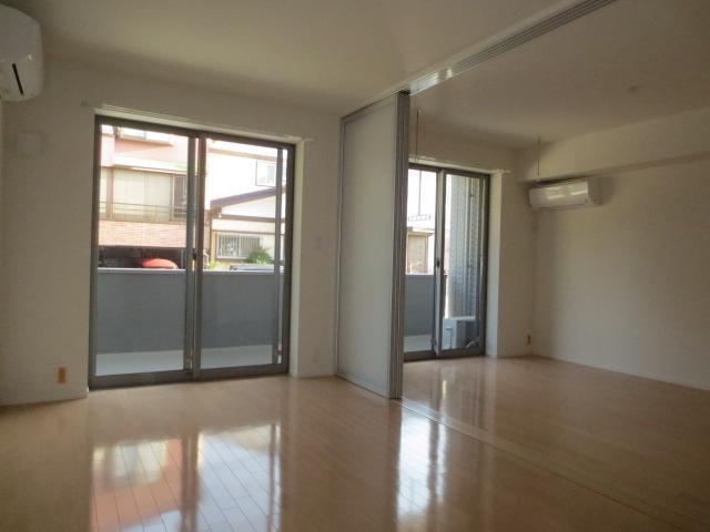 Living and room. Western style room