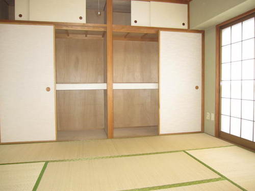 Other room space. Japanese-style room (interior ago)