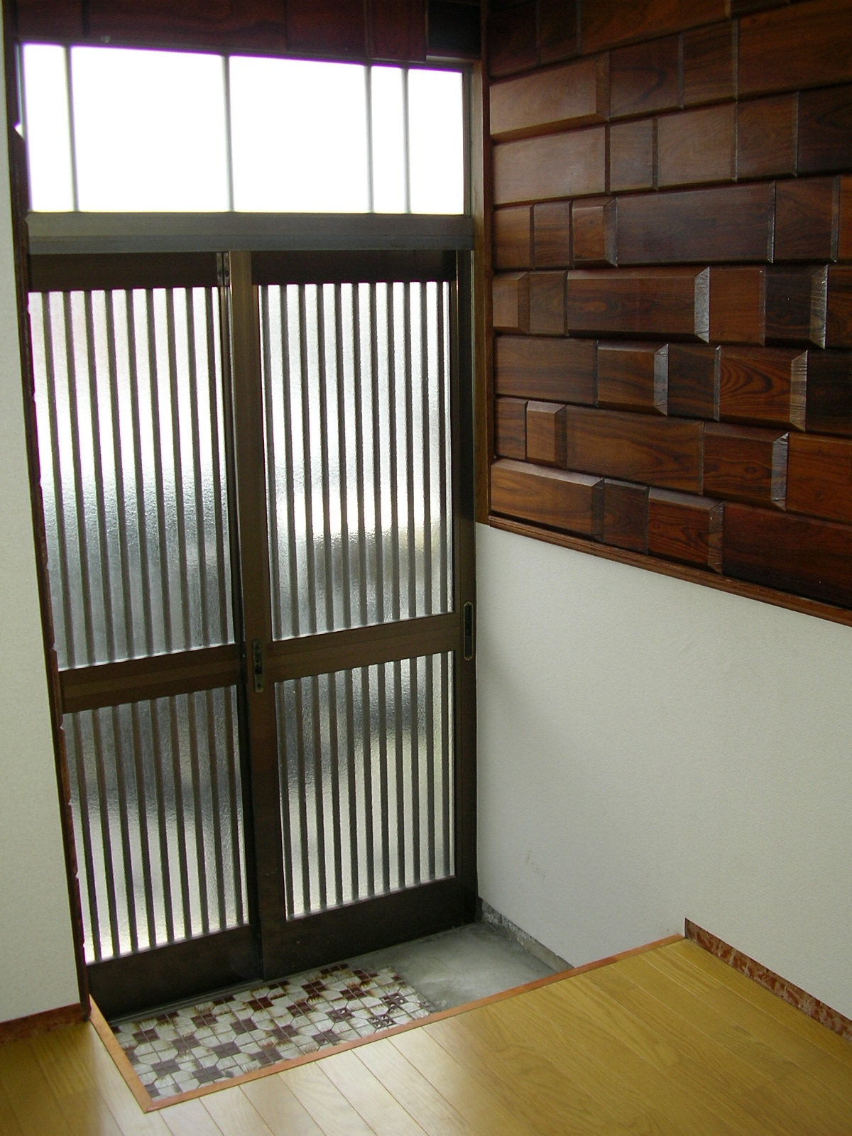 Entrance. Wide entrance