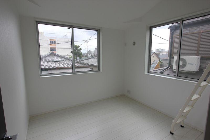 Non-living room. With little storage space is on the third floor bedroom quires 5.59