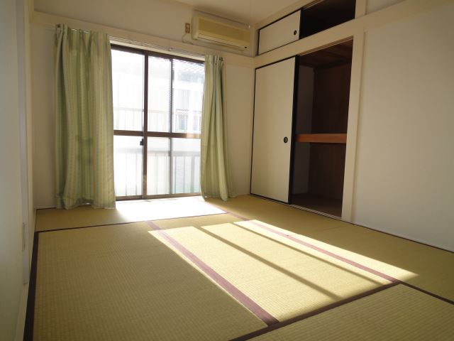 Washroom. This basin