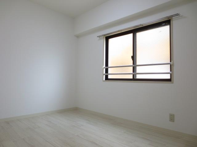 Living and room. Western-style 1