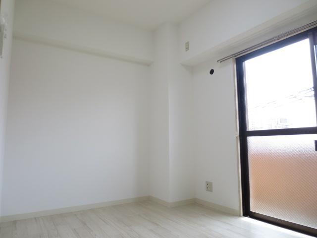 Living and room. Western-style 2