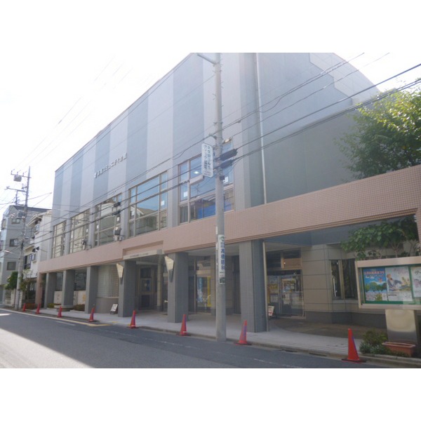 library. 318m to Edogawa Ward Shinozaki library (library)