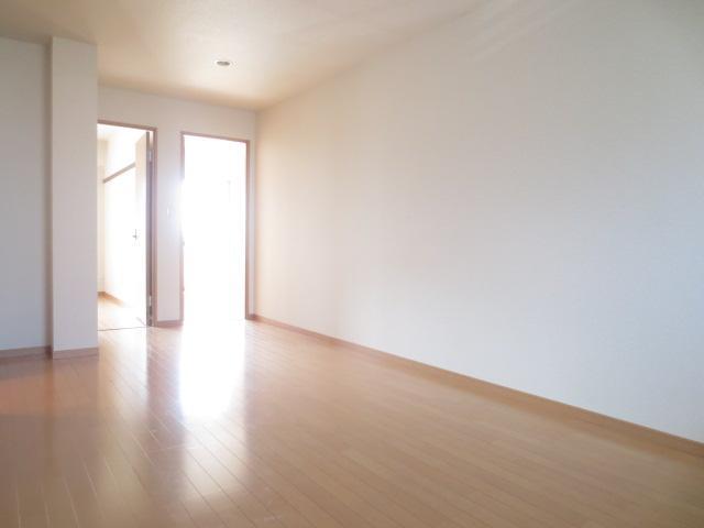 Living and room. LDK2