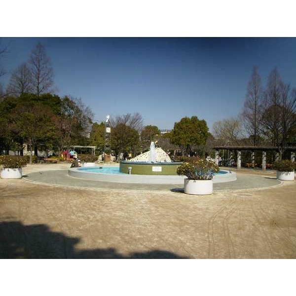 park. 388m until Ukita park