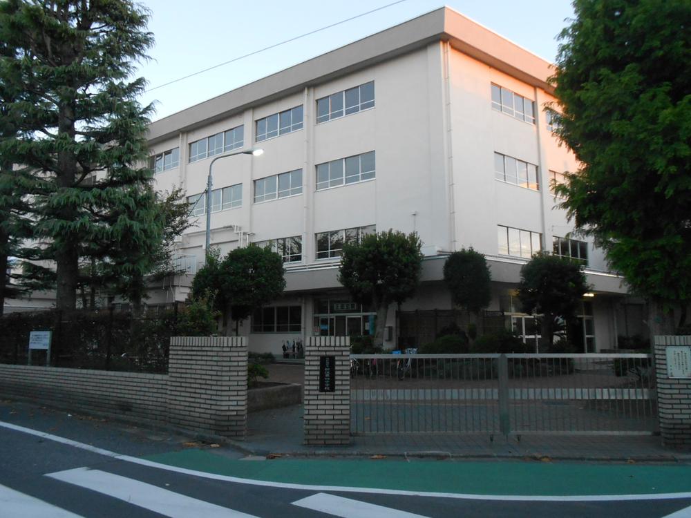 Junior high school. 970m to Edogawa Ward Matsue fourth junior high school