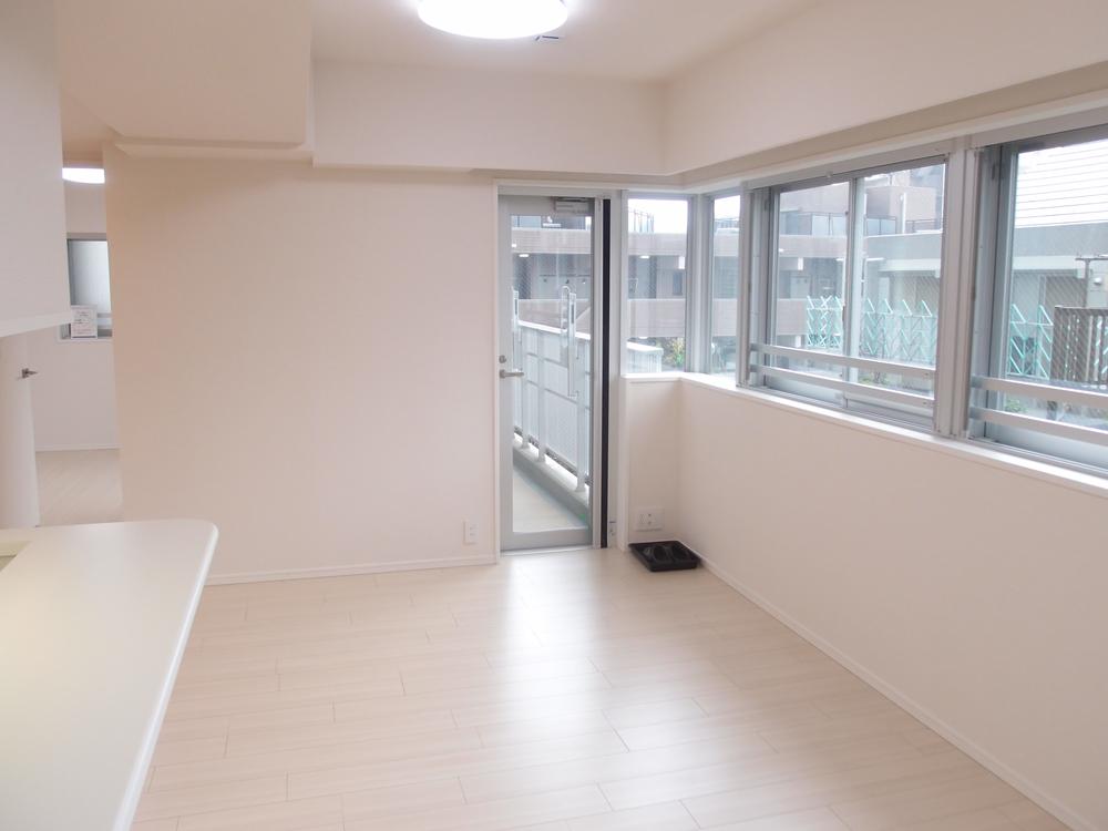 Living. Living-dining (12.1 tatami mats)