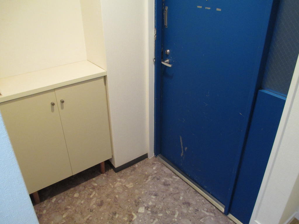 Entrance. Entrance of spread