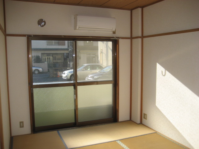 Other room space. Japanese-style room 6 tatami