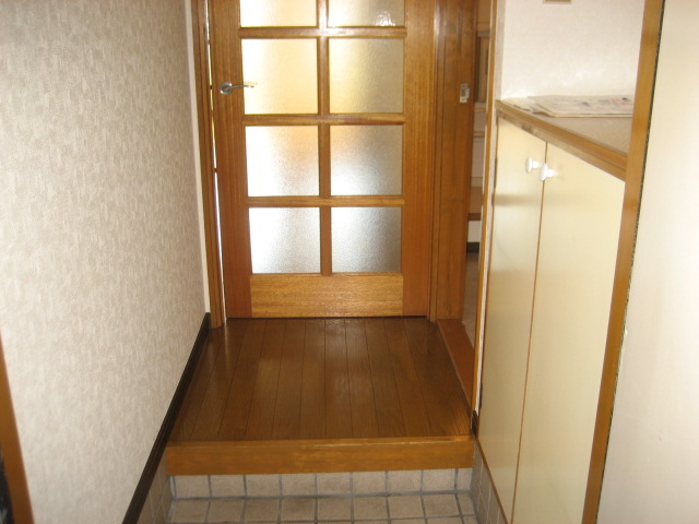 Entrance. Entrance hall