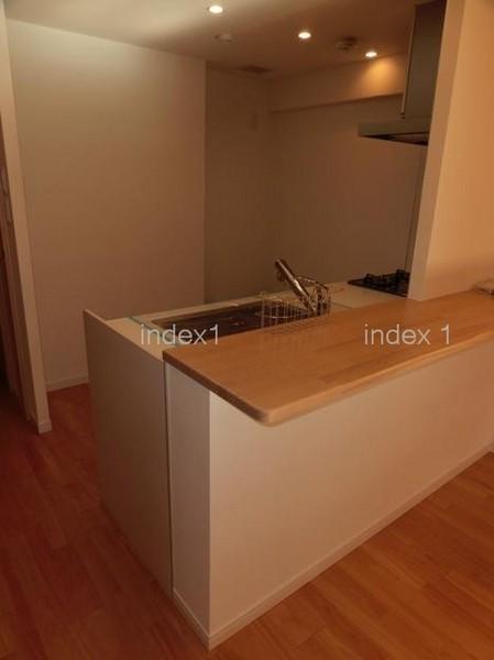 Kitchen. It is easy to work in the kitchen with a wide