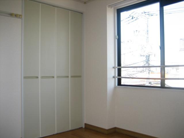 Living and room. Western-style (see separate Room No.)