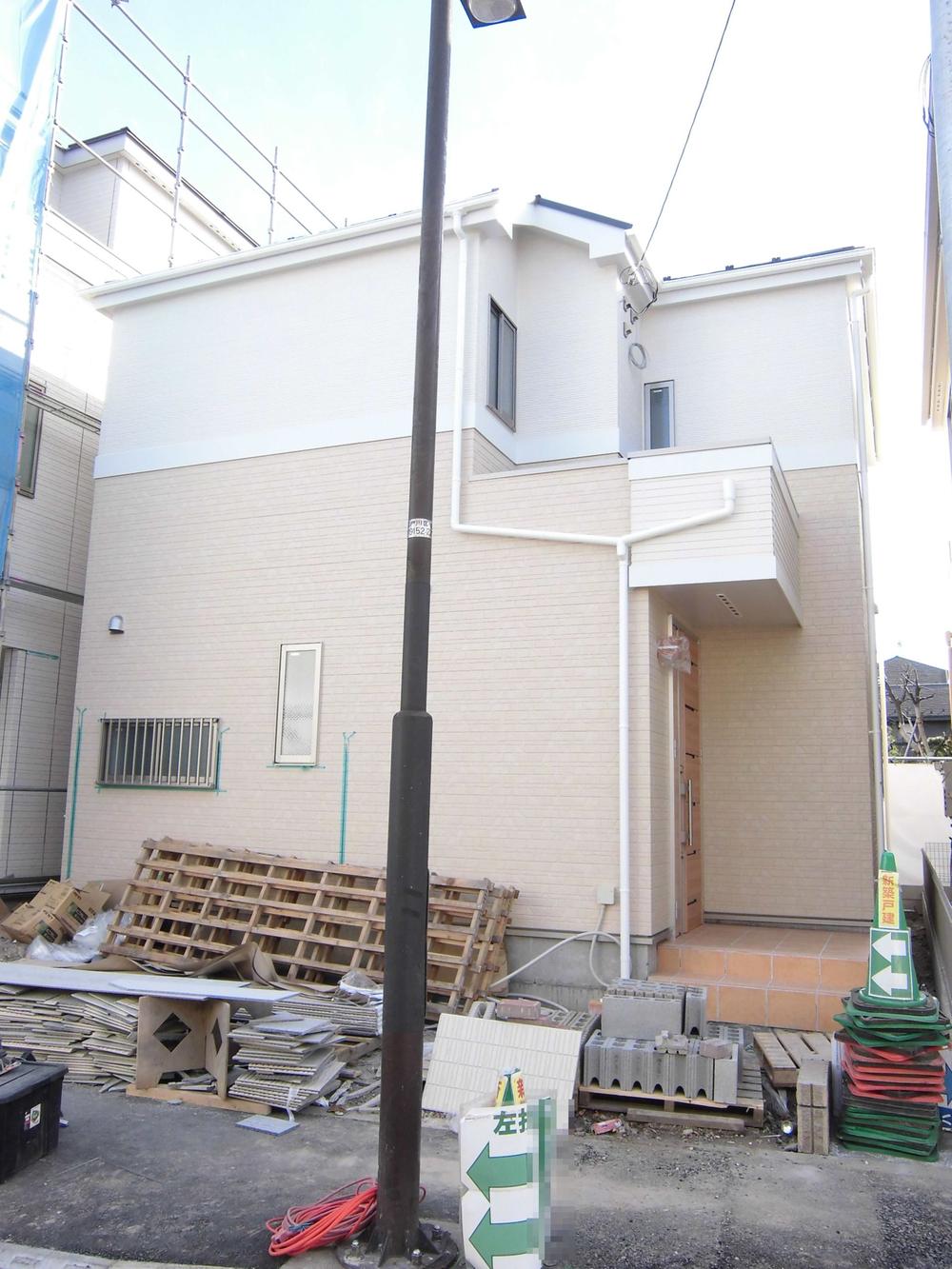 Local appearance photo. This appearance