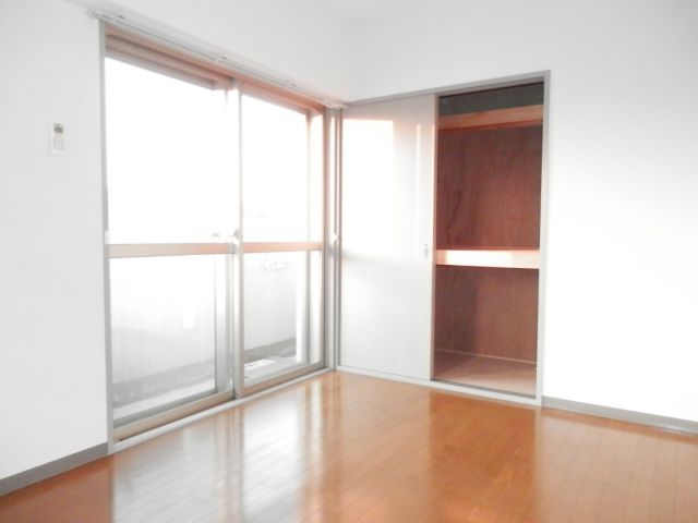 Living and room. room