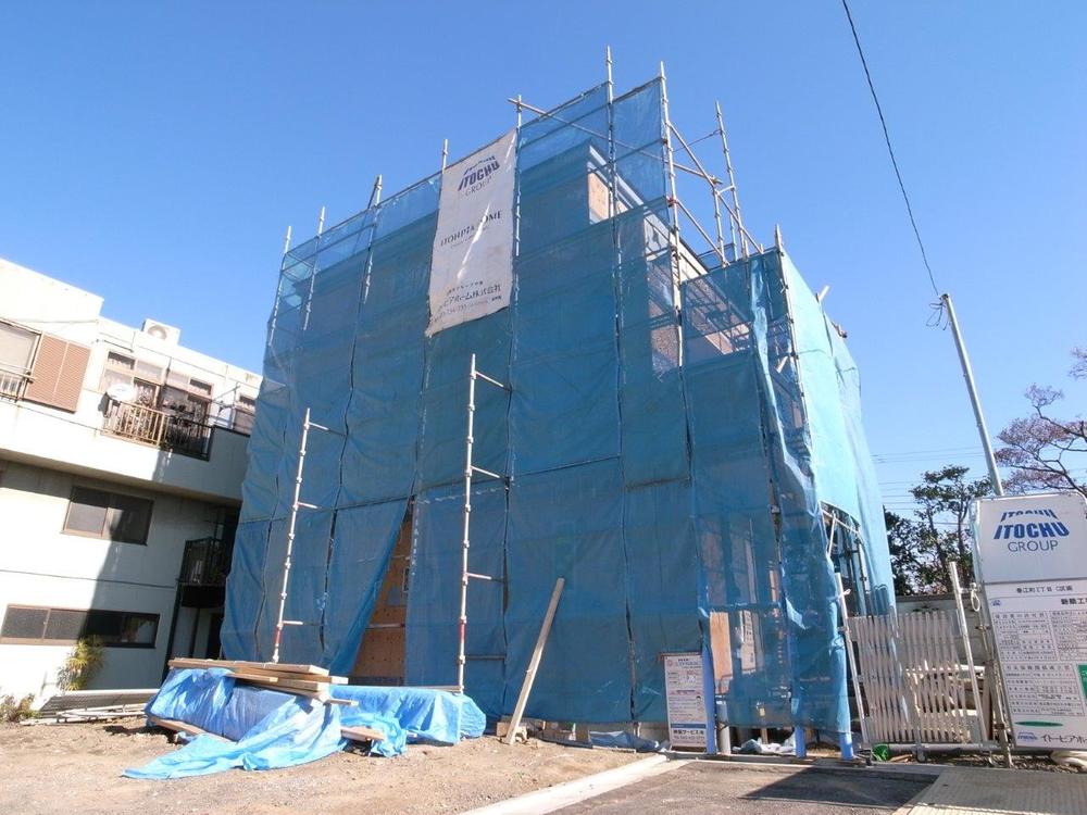 Local photos, including front road. Was completion of framework! 2013 December 14, shooting