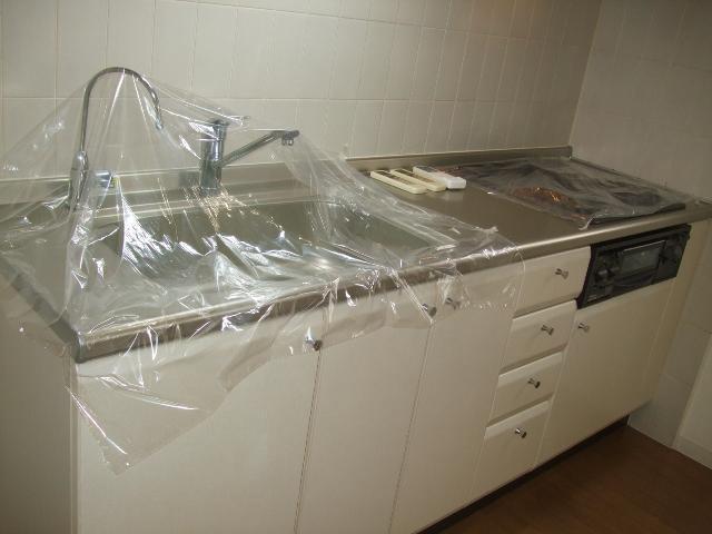 Kitchen. Kitchen (same type)