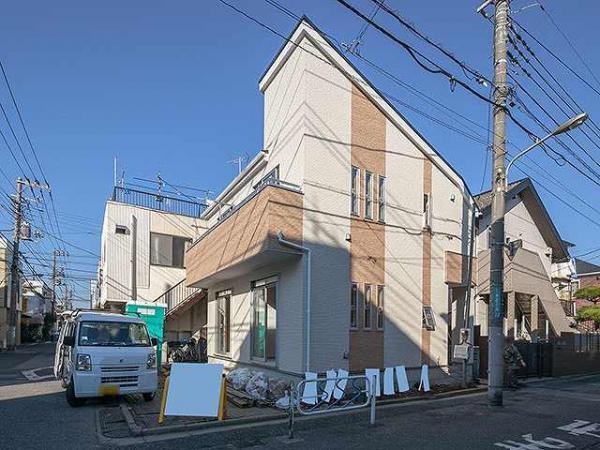 Local appearance photo. Local (December 2013 shooting)