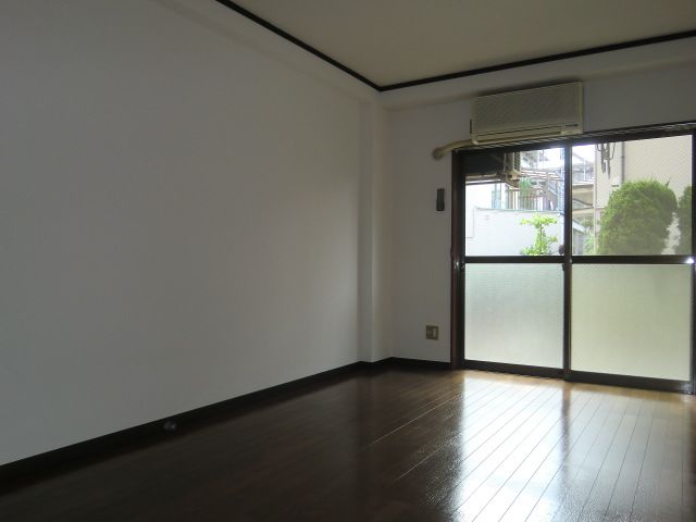 Living and room. Western style room