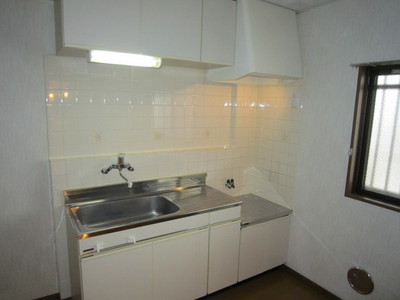 Kitchen. There is a window in the kitchen