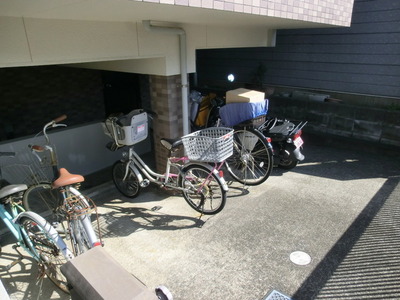Other common areas. Bicycle storage.