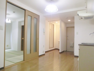 Living and room. A depth is living.