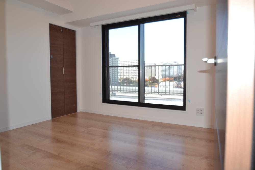 Non-living room. Western-style 5.1 tatami. Flooring.