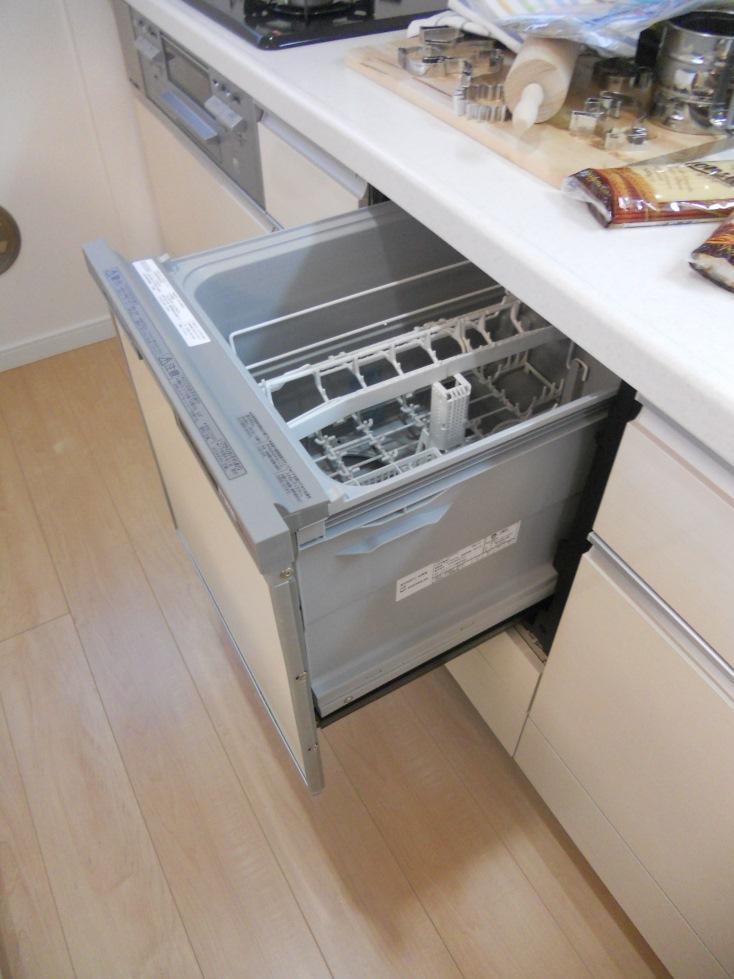Other Equipment. Economical and comfortable Dishwasher