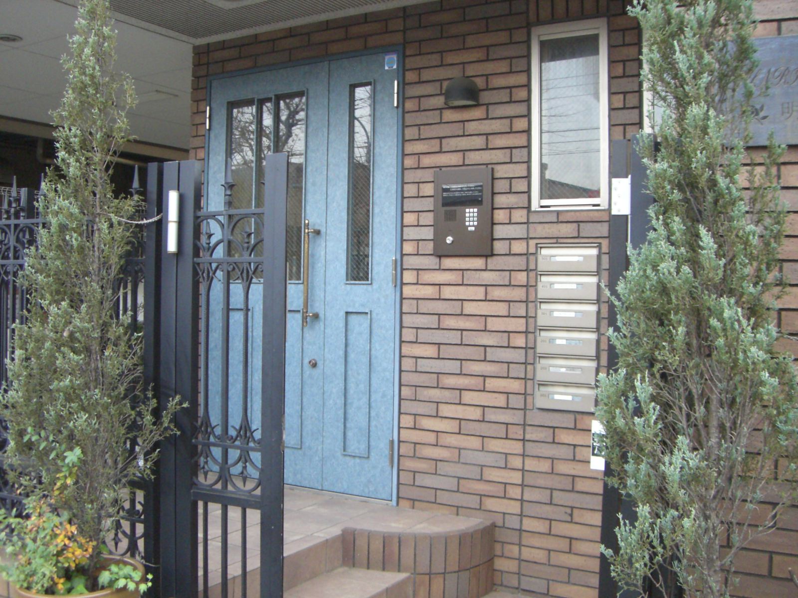 Entrance. entrance auto lock