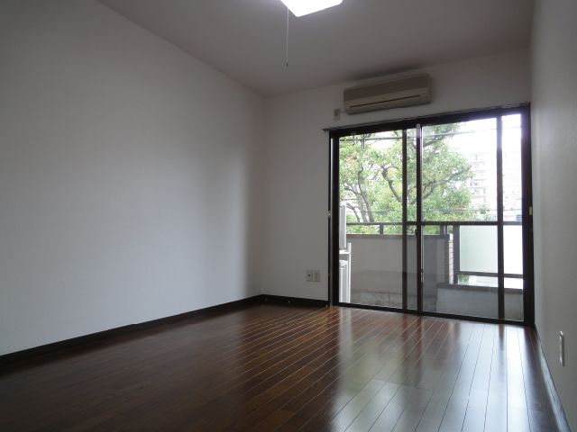 Living and room. Green is also a refreshing Western-style room that looks.