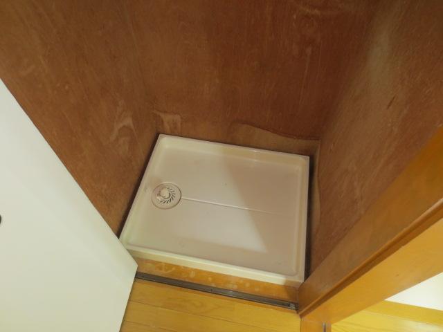 Other room space. Waterproof bread