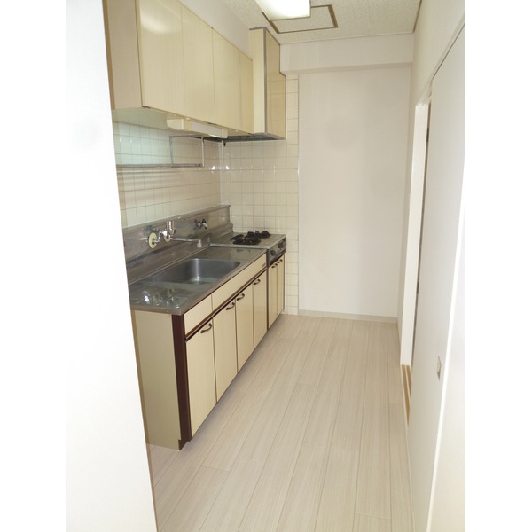 Kitchen. With gas stove