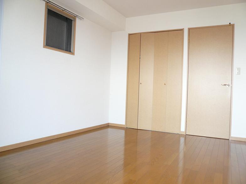 Other room space. Indoor reference photograph