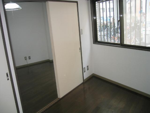 Living and room. Western-style 2