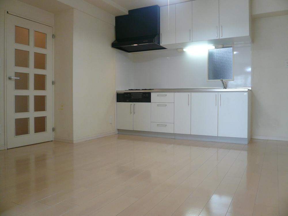 Living. Indoor (12 May 2013) Shooting