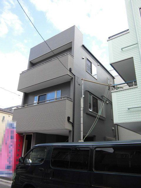 Local appearance photo. This appearance