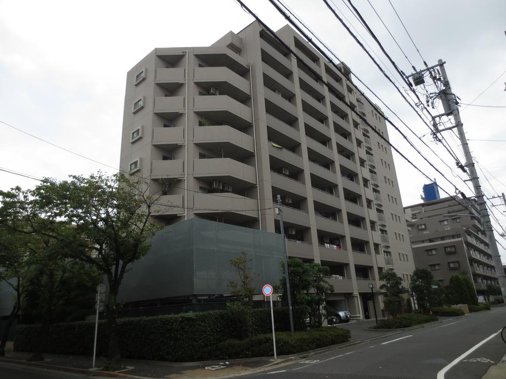 Local appearance photo