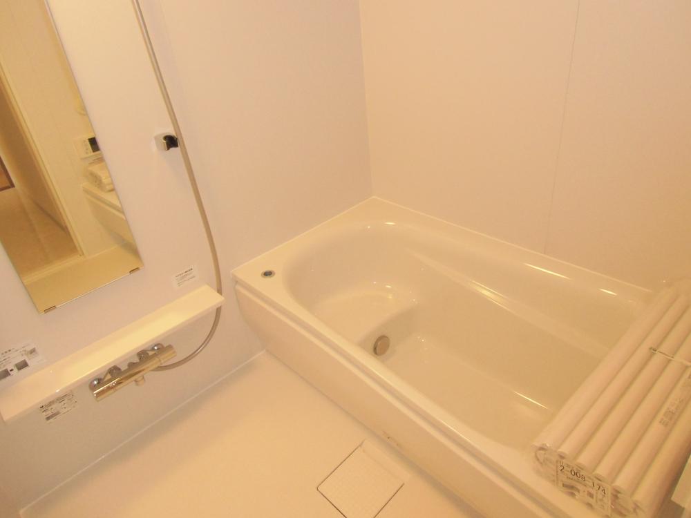 Bathroom. ■ Reheating function with bathroom Indoor (12 May 2013) Shooting
