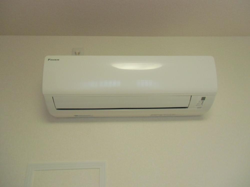 Cooling and heating ・ Air conditioning. ■ New air-conditioned single