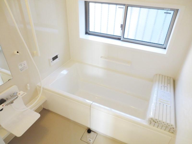 Bathroom. Spacious Madozuke Bathroom with heating dryer 1 Building bathroom