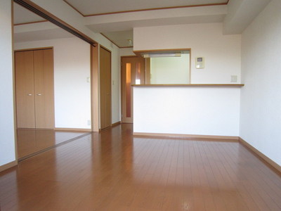 Living and room. Southeast of living